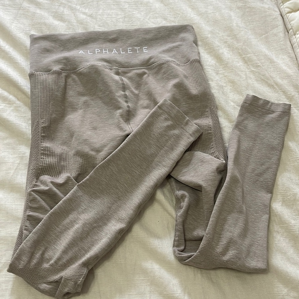 Alphalete leggings